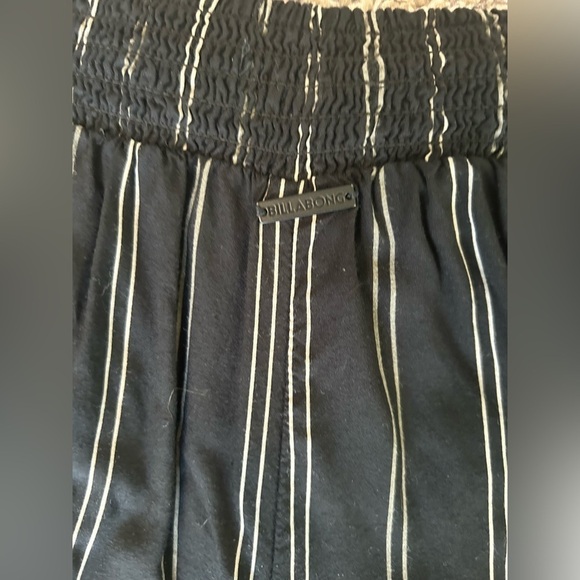5/$25 Billabong women’s pull on wide leg above the ankle pant size small - Picture 5 of 8